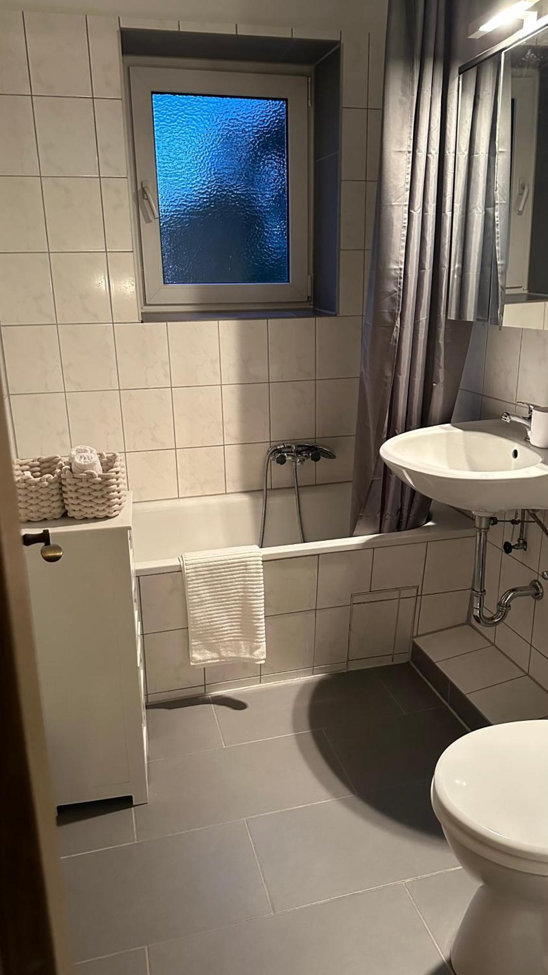 Fewo Am Deich 1 Zentral Mit Stadtblick Und Kontaktloser Check In Bremerhaven Ngoại thất bức ảnh