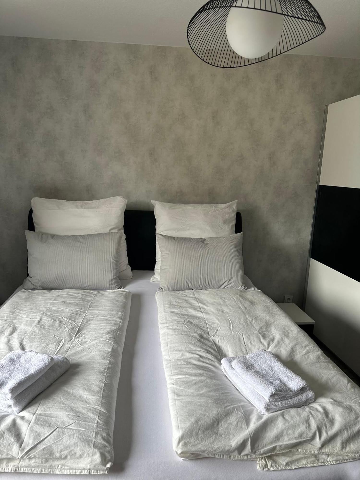 Fewo Am Deich 1 Zentral Mit Stadtblick Und Kontaktloser Check In Bremerhaven Ngoại thất bức ảnh