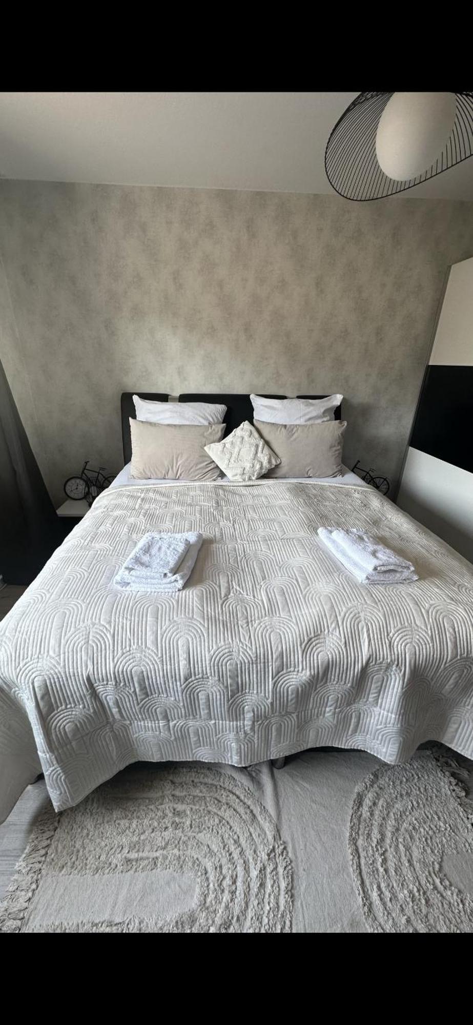 Fewo Am Deich 1 Zentral Mit Stadtblick Und Kontaktloser Check In Bremerhaven Ngoại thất bức ảnh